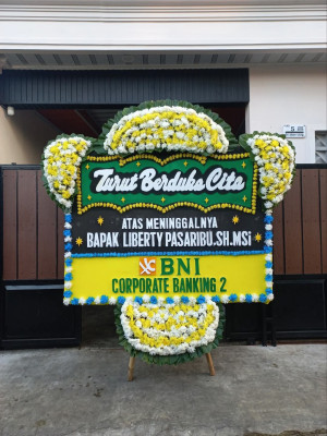 Papan Bunga Duka di Karang Serang