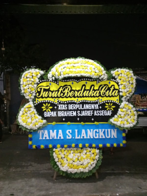 Papan Bunga Duka di Karang Serang