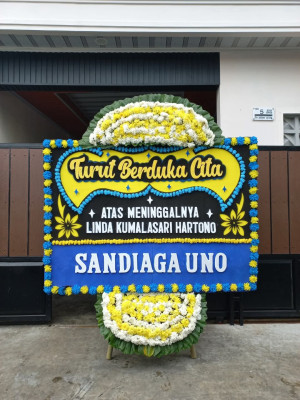 Papan Bunga Duka di Karang Serang
