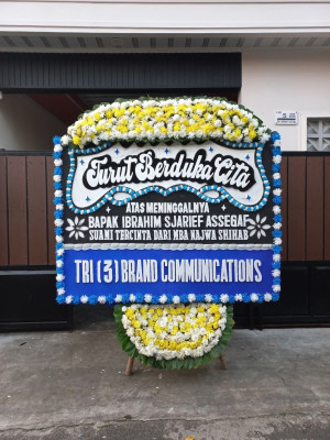 Papan Bunga Duka di Karang Serang